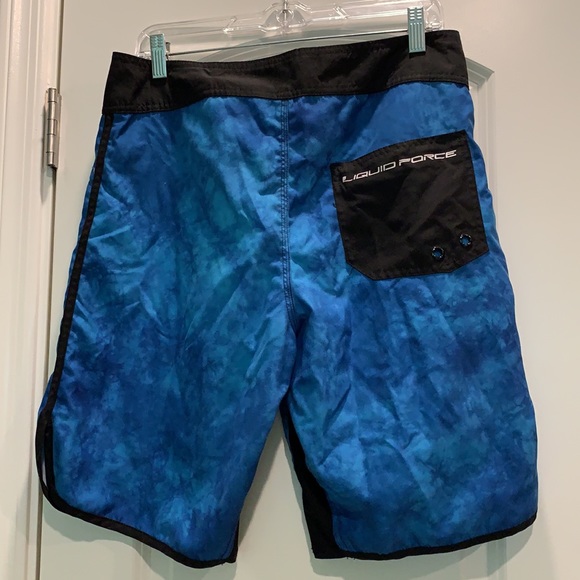 LIQUID FORCE SIZE 32 BRAND NEW SWIM TRUNKS - Picture 4 of 8